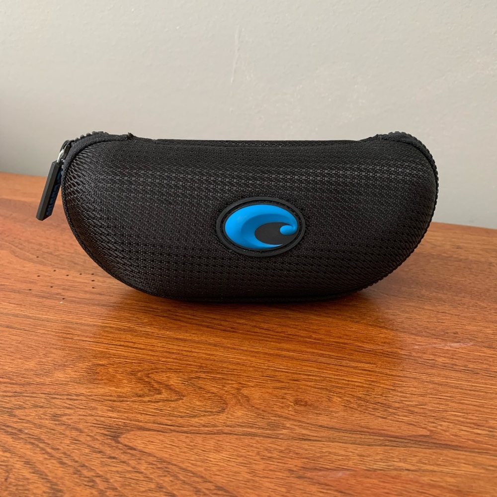 Costa Del Mar Sunglass Case only-one size